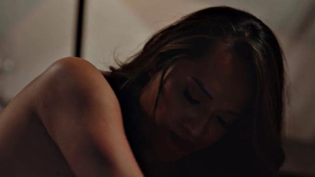 Transgender lady fucks female in wet pussy hole