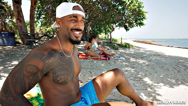 Bae's Anal Beach Day