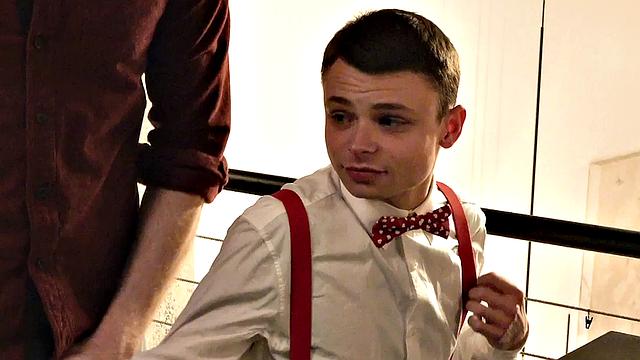 Cute tiny twunk surrenders to big DILF