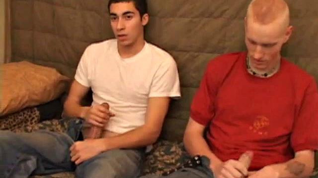 Кайос и Леви устраивают жаркую трах после каталки на скейте