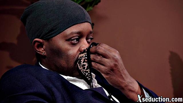 Lingerie babes sharing in 3some