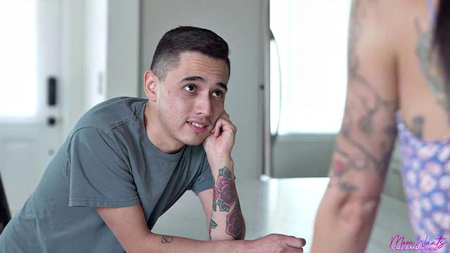 Let Me Make Sure That Cookie Gets Some Icing - S1:E5