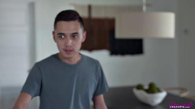 Let Me Make Sure That Cookie Gets Some Icing - S1:E5