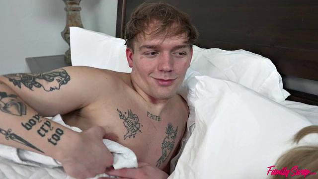 Fighting for the Bed - S4:E10