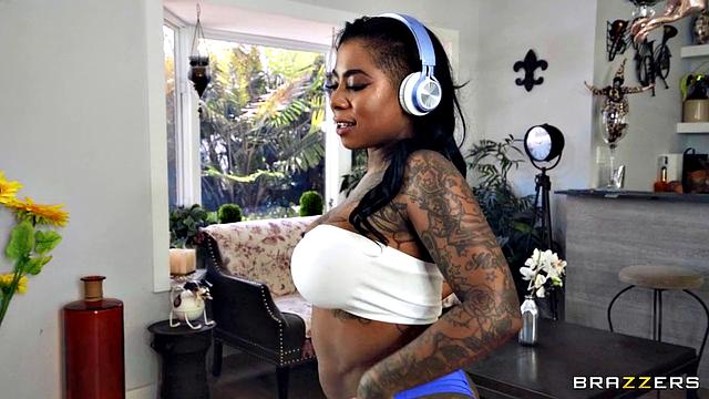 Mover, Shaker, Boner