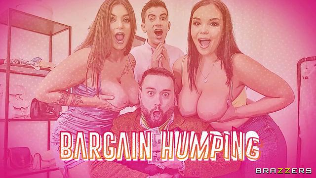 Тейли Вуд примеряет джинсы и получает крепкий трах в примерочной от продавца при муже, который бесится за дверью.