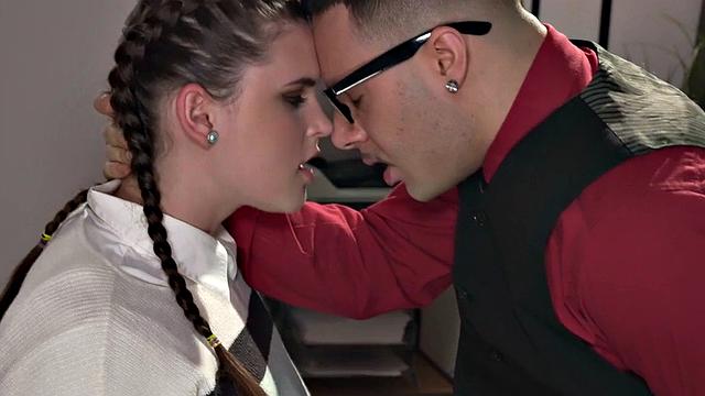 Bigtit babe sucking before riding cock in erotic couple