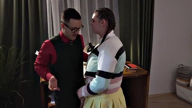 Bigtit babe sucking before riding cock in erotic couple