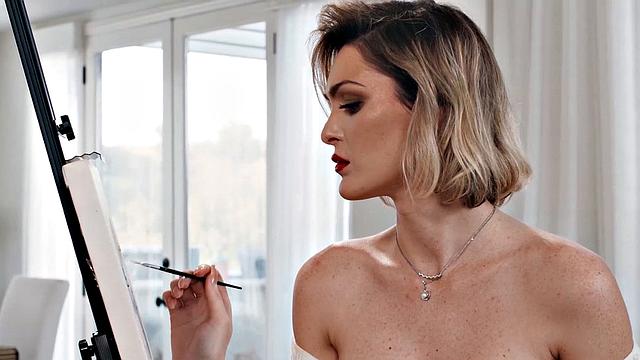 TRANSFIXED - Artist Tori Easton Makes Queenie Sateen SQUIRT Over Her Painting To Finish