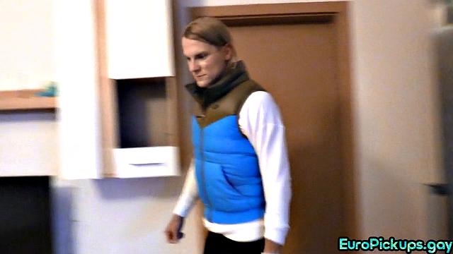 Picked up analbanged in apartment