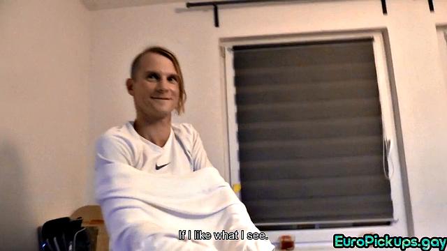 Picked up analbanged in apartment