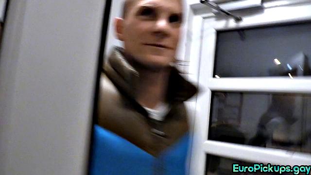 Picked up analbanged in apartment