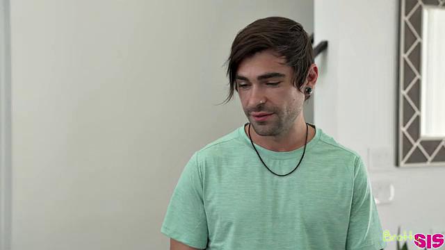 Perving My Stepsister - S23:E4