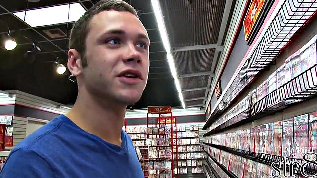 Fooled straight gets gloryhole gay BJ after casting