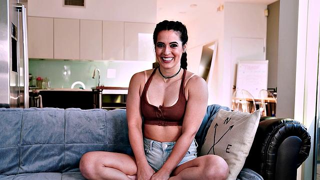 GIRLSRIMMING - Rimjob Lesson with Abbie Maley