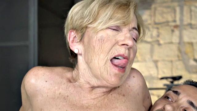 Sexy granny fucked by big white dick in wet pussy hole