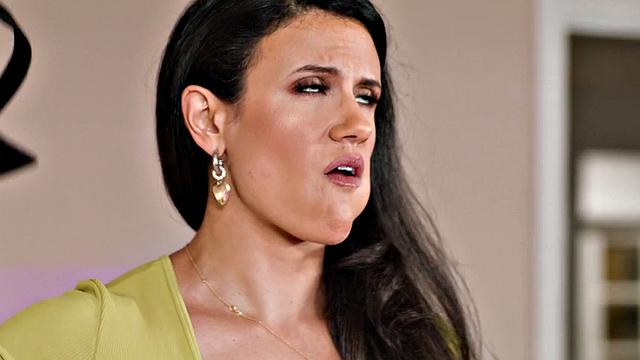 GIRLSWAY - Stepsisters Jill Kassidy & Liz Jordan Get Disciplined By Upset Stepmom Penny Barber