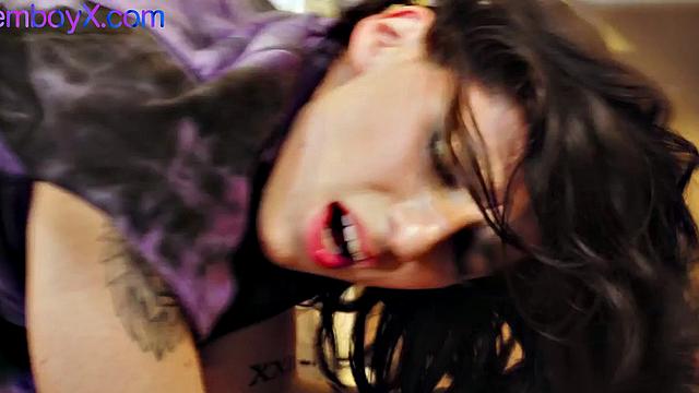 Sportive gym femboy assfucked by a hunk