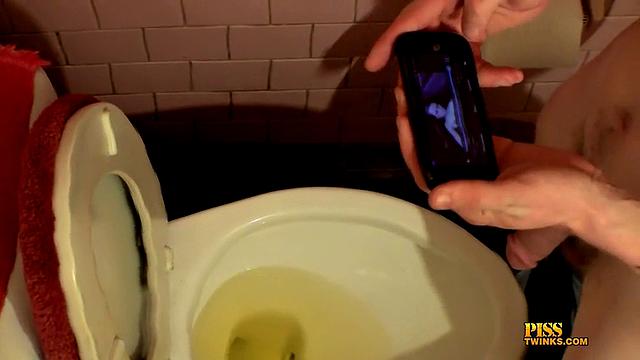 Days Of Straight Boys Pissing - Featuring Cooper Reeves And Welsey Kincaid