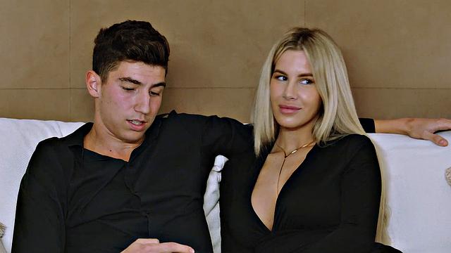 Hot mommy handles her guest with a suck in the kitchen. Enjoy the full HD sex scene!