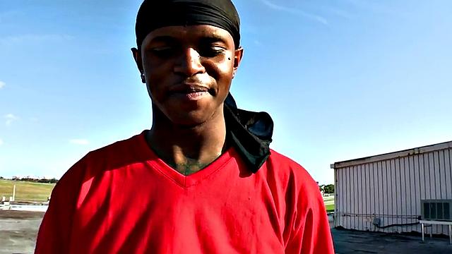 Black bottom picked up and fucked by white top outdoors