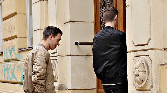 Джером Джеймс жёстко трахает Десмонда Купера