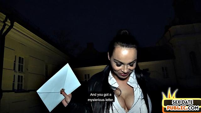 Picked up amateur with bigtits fuck in hotel room