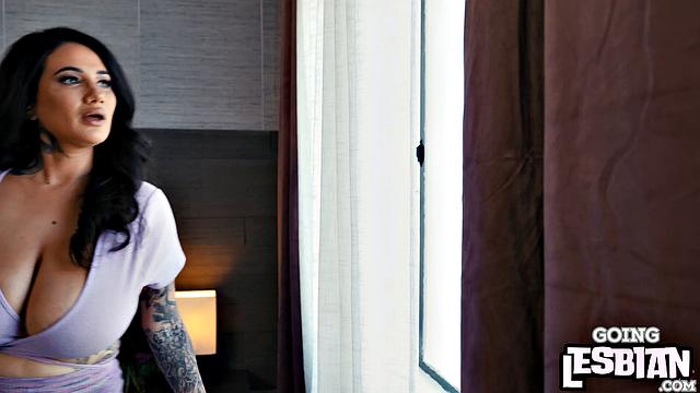 Oiled lesbo MILFs pleasuring each other