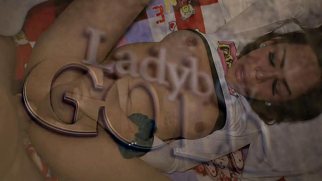 Santa Cruz Sk8ter Gurl Bareback Facial