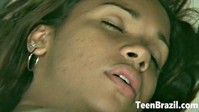 All Natural Brazilian Girl Loves Sex