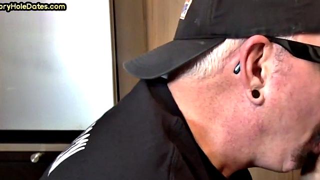 Greedy DILF sucks gloryhole dick in homemade closeup