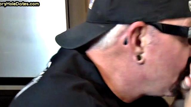 Greedy DILF sucks gloryhole dick in homemade closeup