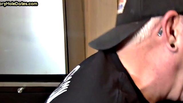 Greedy DILF sucks gloryhole dick in homemade closeup