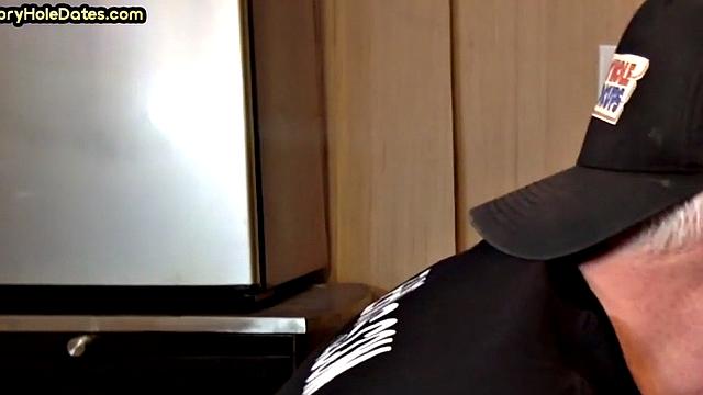 Greedy DILF sucks gloryhole dick in homemade closeup