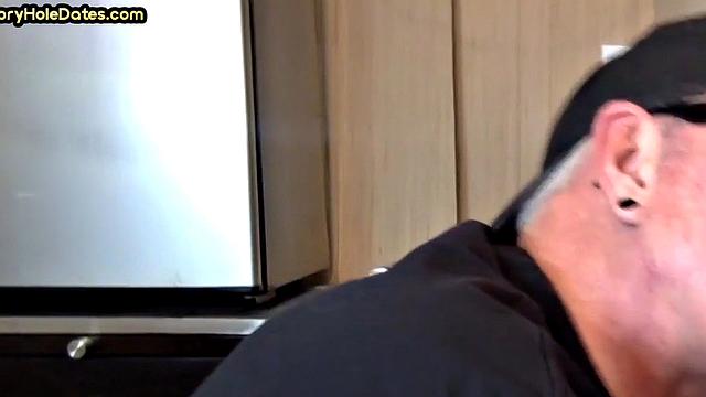 Greedy DILF sucks gloryhole dick in homemade closeup