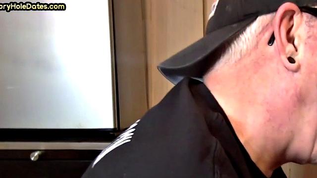 Greedy DILF sucks gloryhole dick in homemade closeup