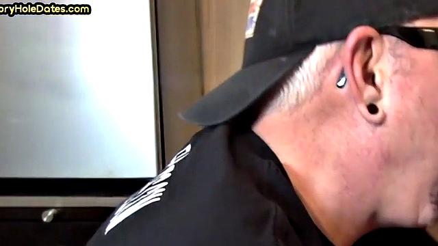 Greedy DILF sucks gloryhole dick in homemade closeup