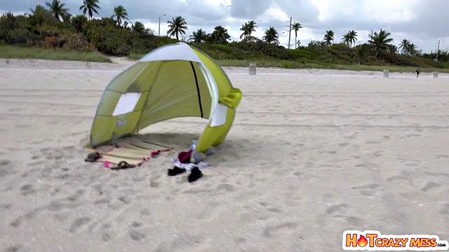 Beach Pickup - S3:E4