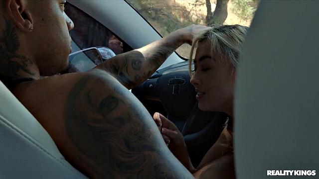 Bike Riding Babe Just Wants Public Bang