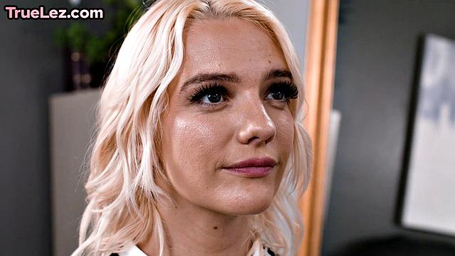 Gushing lesbians fingering