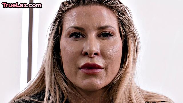 Gushing lesbians fingering