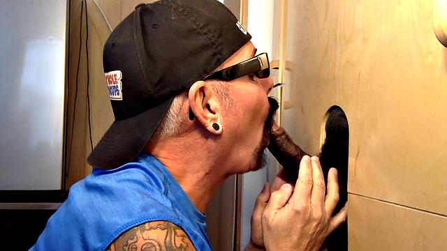 Black Guy Likes Getting His Dick Sucked