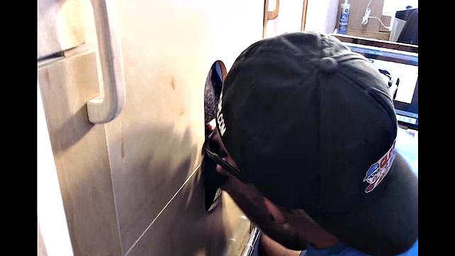 Black Guy Likes Getting His Dick Sucked