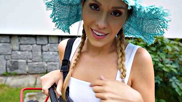 VIP4K. Lawn Mower Women