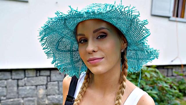 VIP4K. Lawn Mower Women