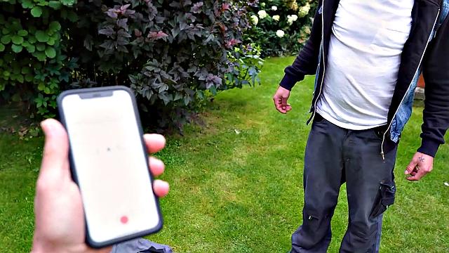 татуированная жена с хвостиками трахается на природе в pov