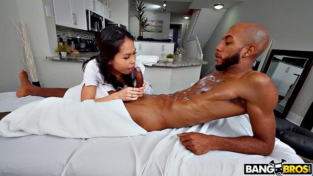 Evie Ling Performs Massage