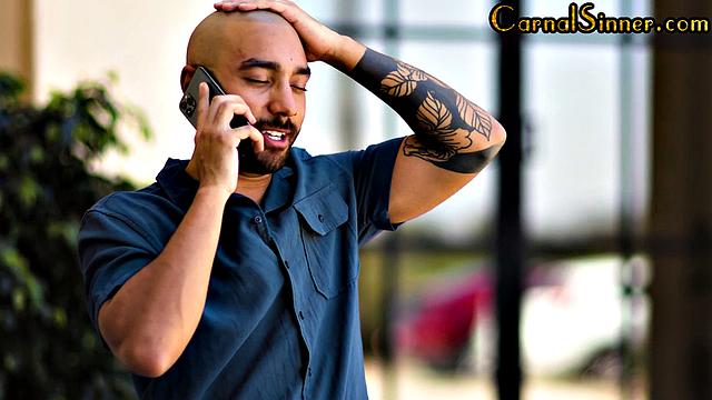 Сисястая блондинка на коне - парень готов к безумному заезду!