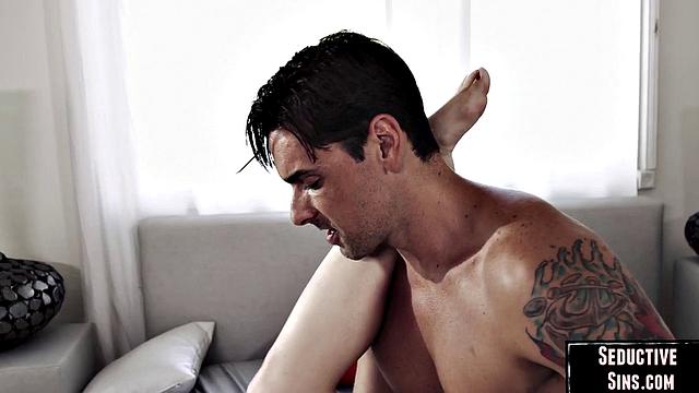 Naughty cute babe gets pussydrilled