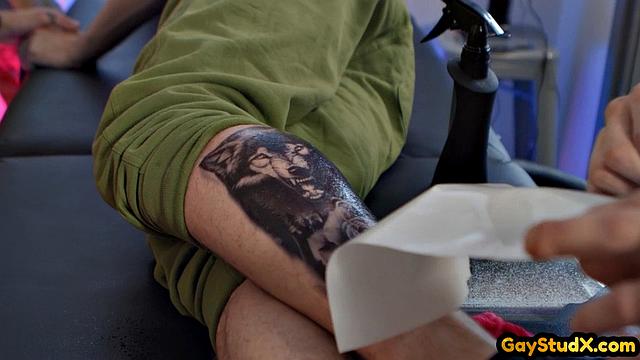 Inked skinny jock buttfucking horny partner